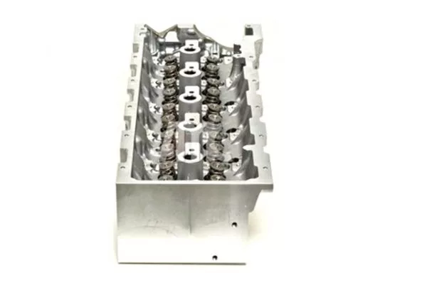 CYLINDER HEAD COMPLETE FOR SPRINTER 2.7L DIESEL OM612 2500 3500 (2002-2003)
